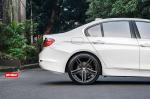 BMW 320d Sedan on Vossen Wheels (VFS5) 2017 года